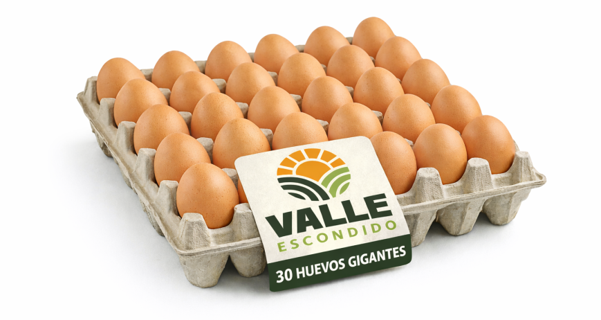 Huevos frescos de alta calidad, provenientes de pequeños productores comprometidos con prácticas responsables y cuidadosas.